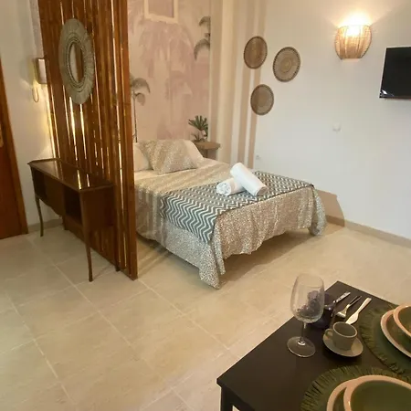 Chakra Apartment *